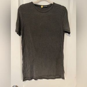 Brandy Melville t shirt